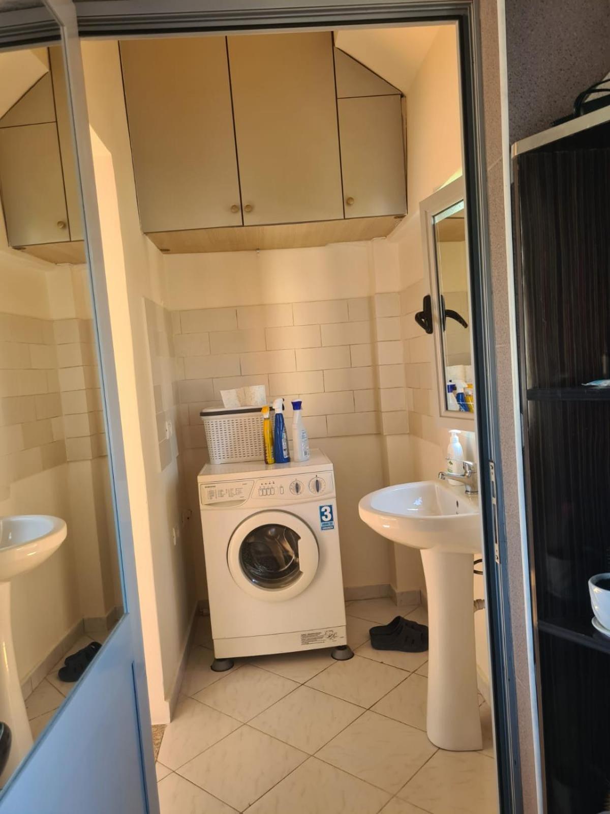 Vila 32 Berat Exterior foto